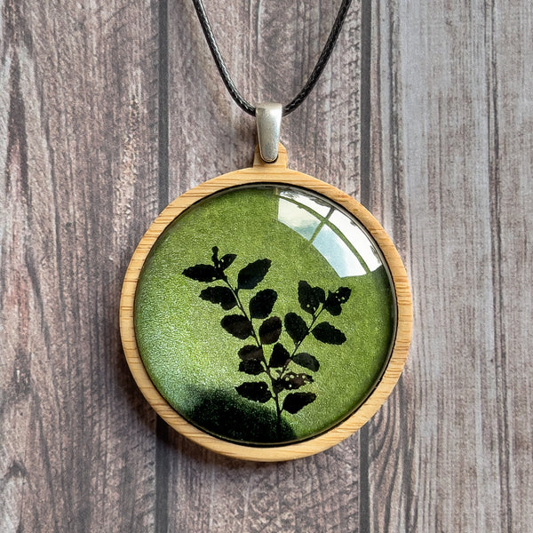 Green leaf clearance pendant